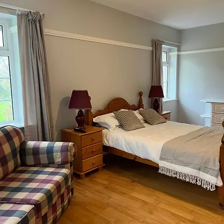 Woodville 4*