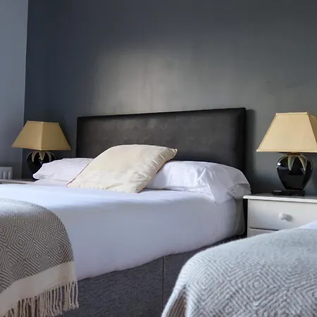 Woodville Bed & Breakfast 4*